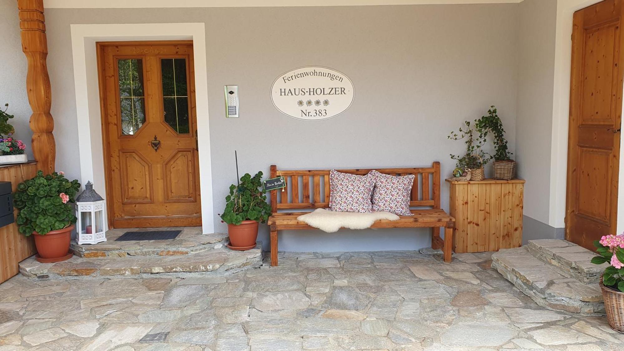 Ferienwohnungen Haus-Holzer Mauterndorf  Bagian luar foto