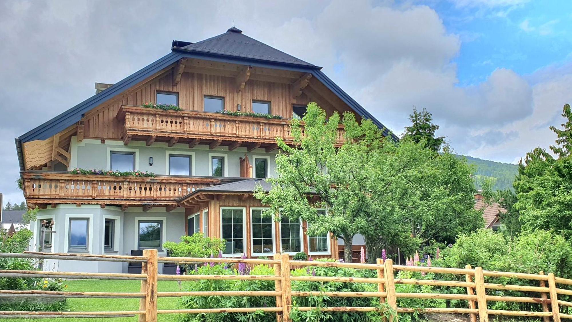 Ferienwohnungen Haus-Holzer Mauterndorf  Bagian luar foto