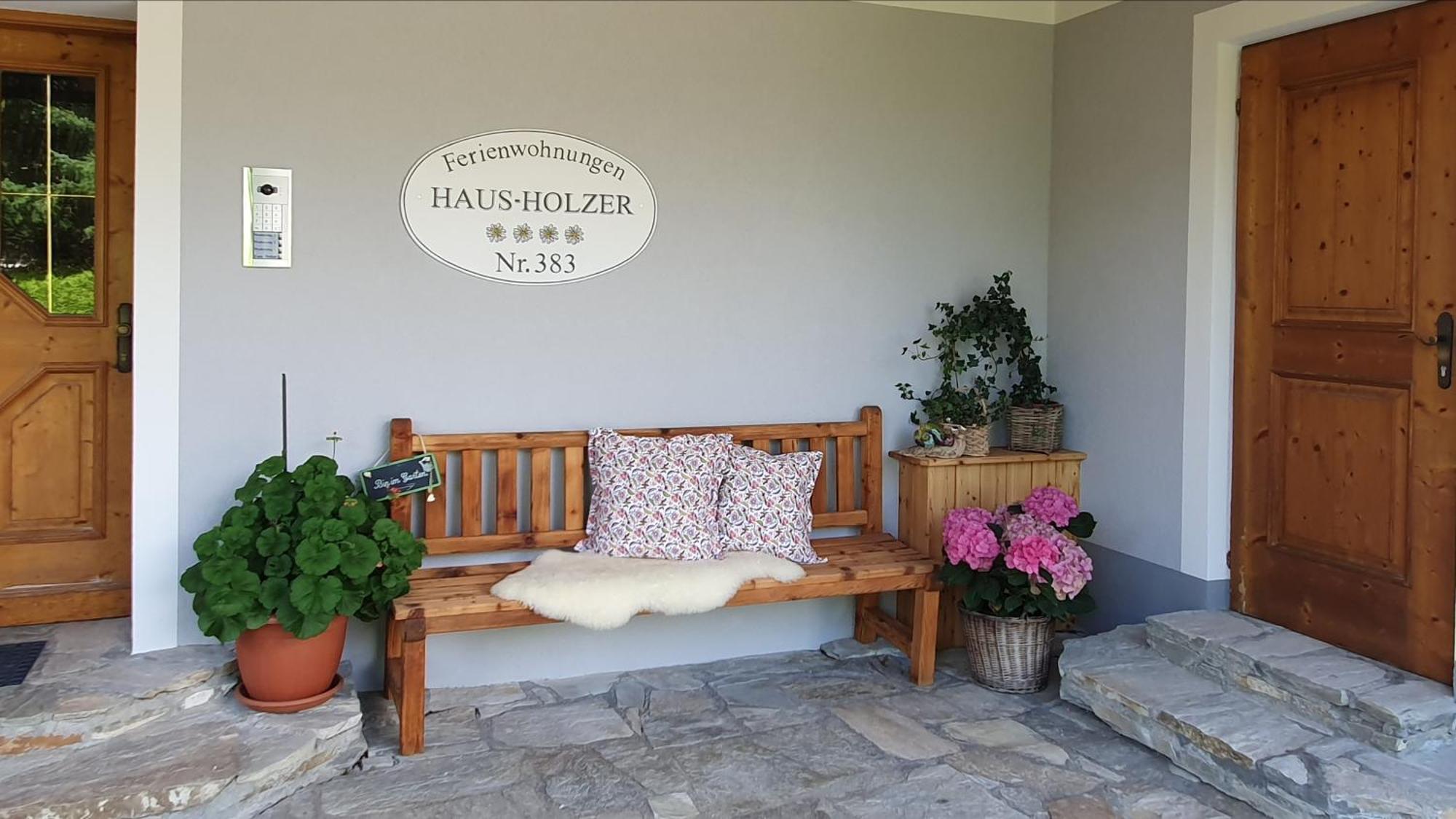 Ferienwohnungen Haus-Holzer Mauterndorf  Bagian luar foto