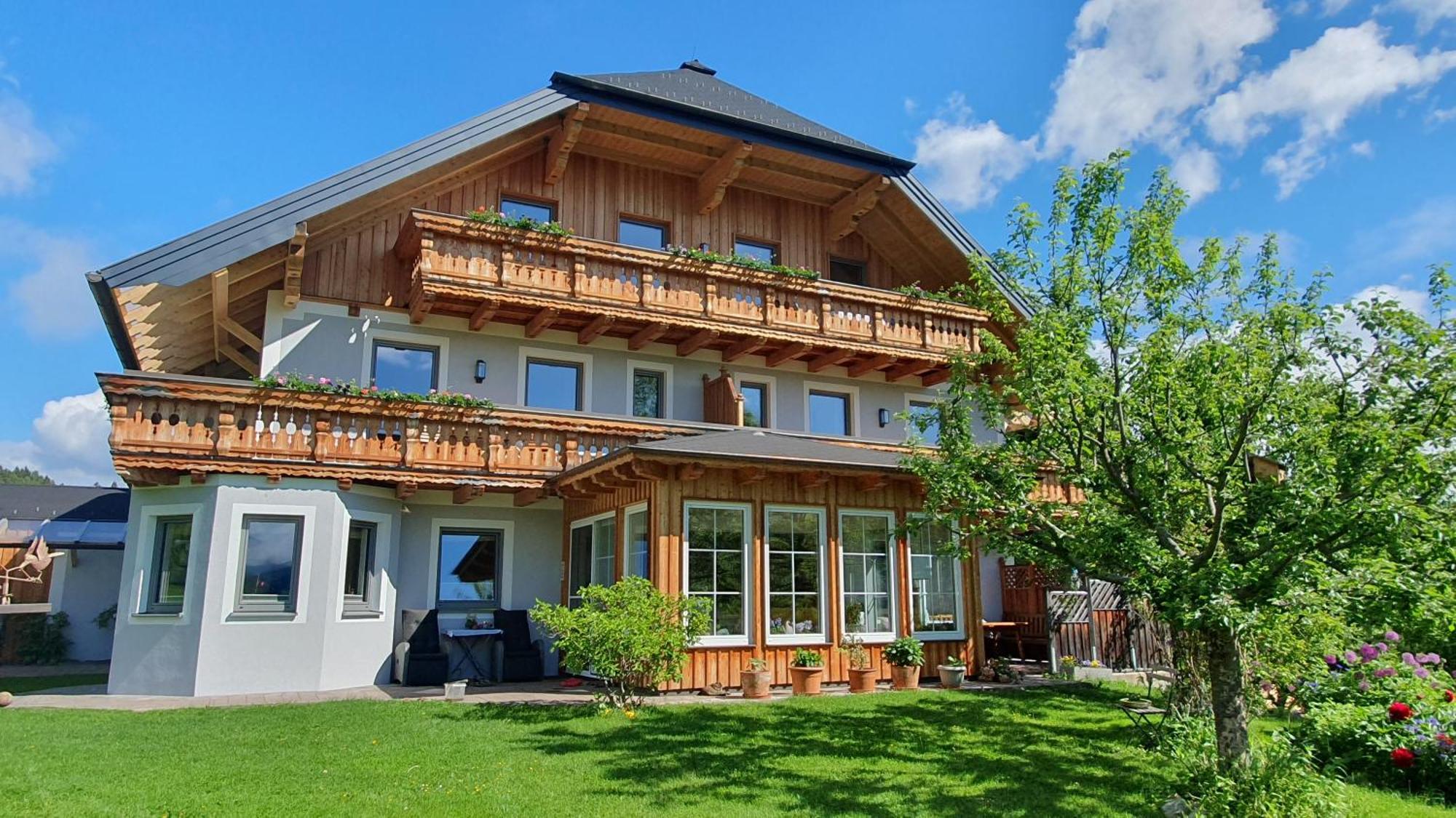 Ferienwohnungen Haus-Holzer Mauterndorf  Bagian luar foto