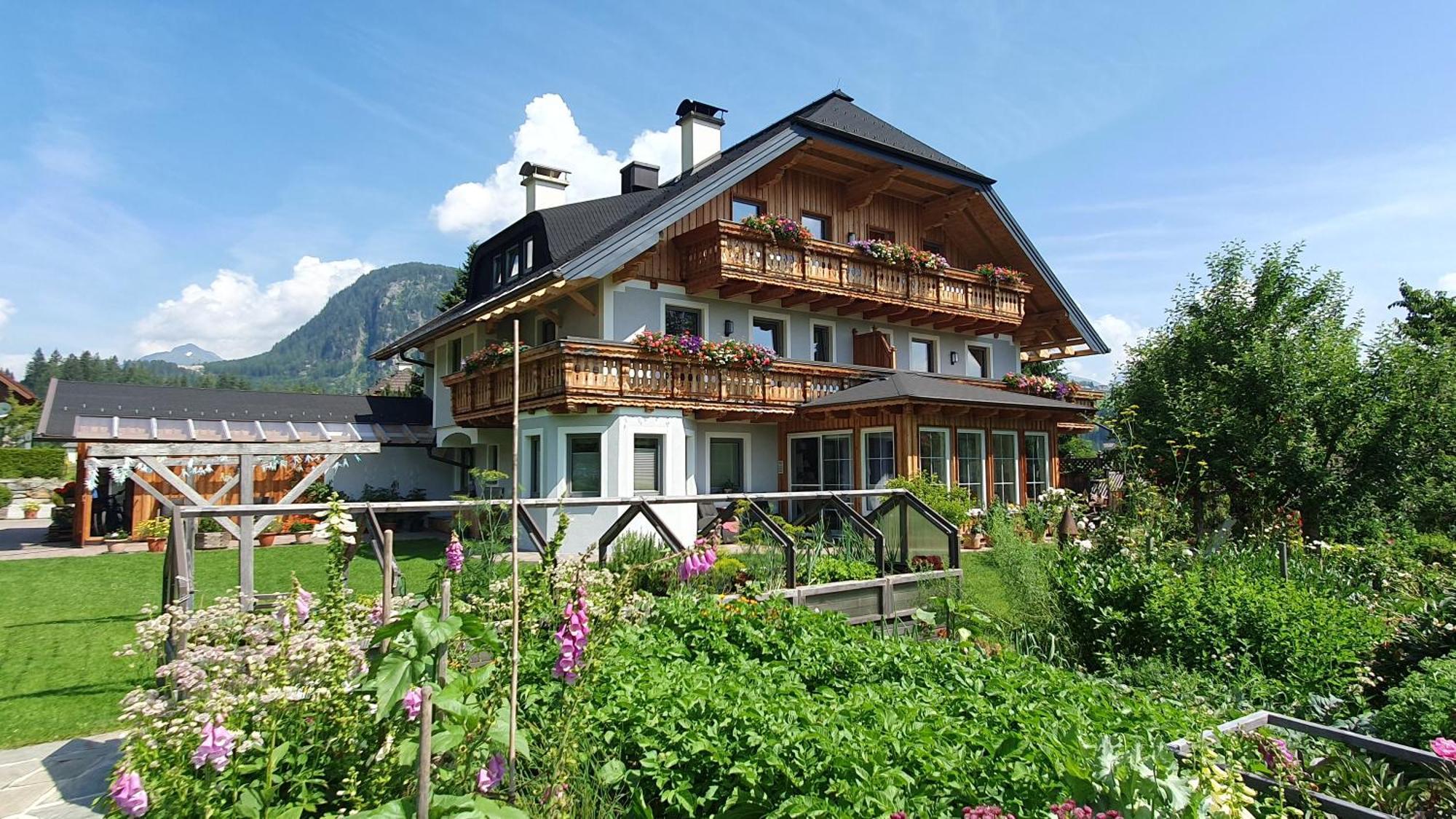 Ferienwohnungen Haus-Holzer Mauterndorf  Bagian luar foto