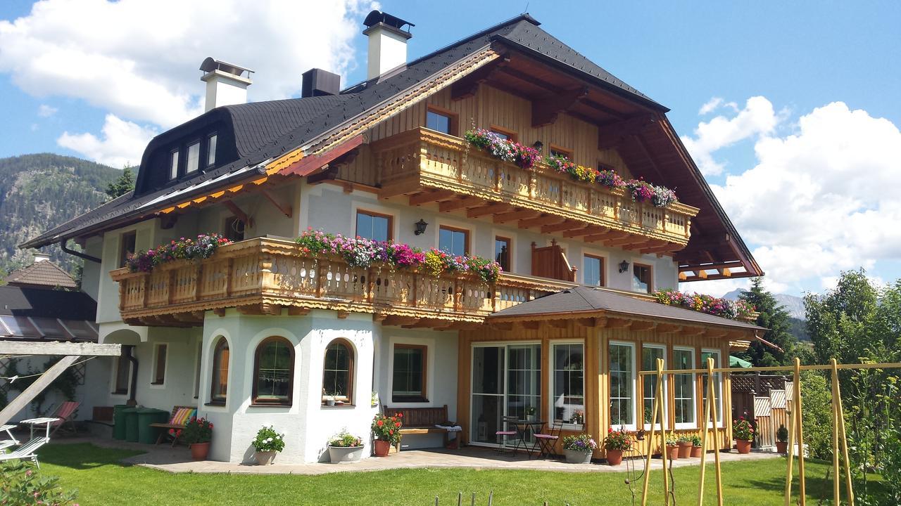 Ferienwohnungen Haus-Holzer Mauterndorf  Bagian luar foto